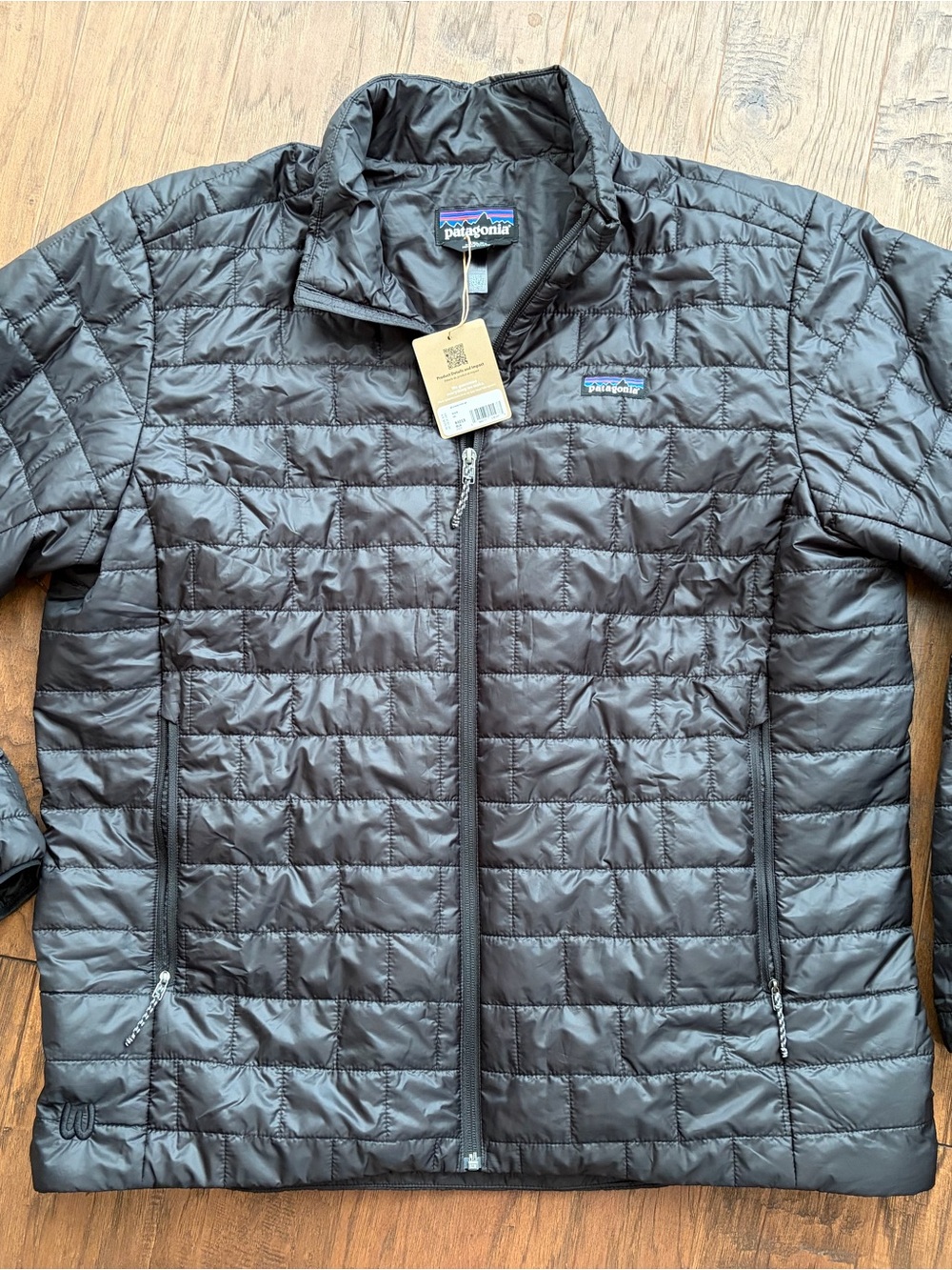 Patagonia Men’s Black Quilted Insulated Puffer Jacket